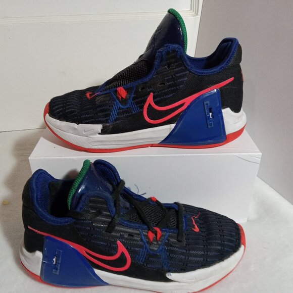 Zapatillas de baloncesto Nike LeBron Witness VI Niño Negro/Multi size 2y - Picture 1 of 3